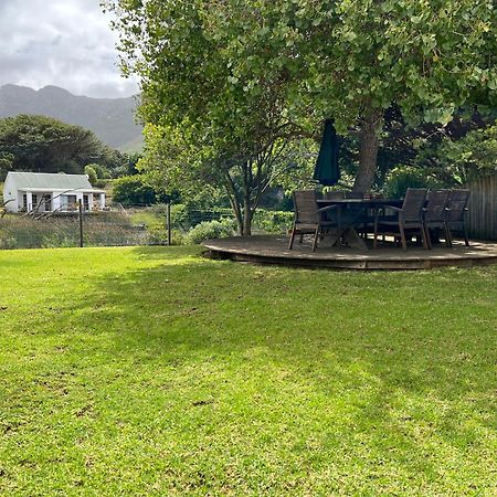 Serene, Thatched Apartment In Noordhoek, ケープタウン エクステリア 写真