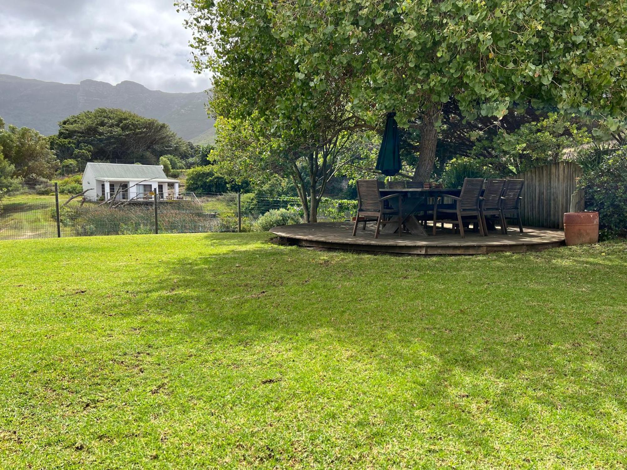 Serene, Thatched Apartment In Noordhoek, ケープタウン エクステリア 写真