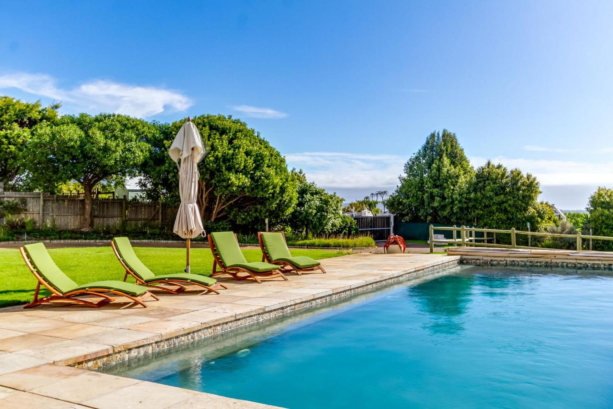 Serene, Thatched Apartment In Noordhoek, ケープタウン エクステリア 写真